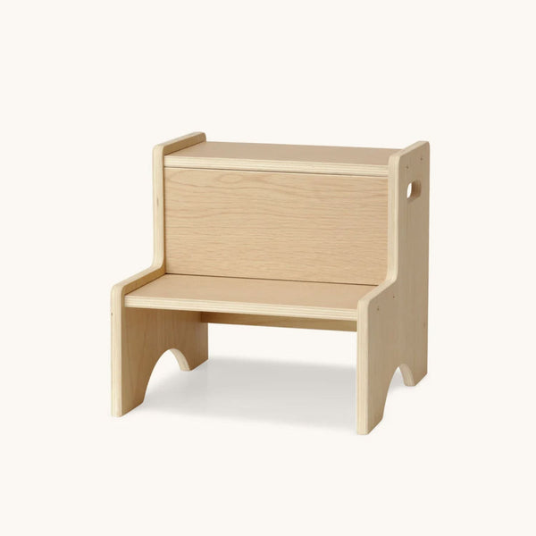 Înălțător Montessori din lemn pentru copil - stabil și compact
