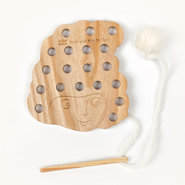 Wooden Lacing Toy Ciobănaș